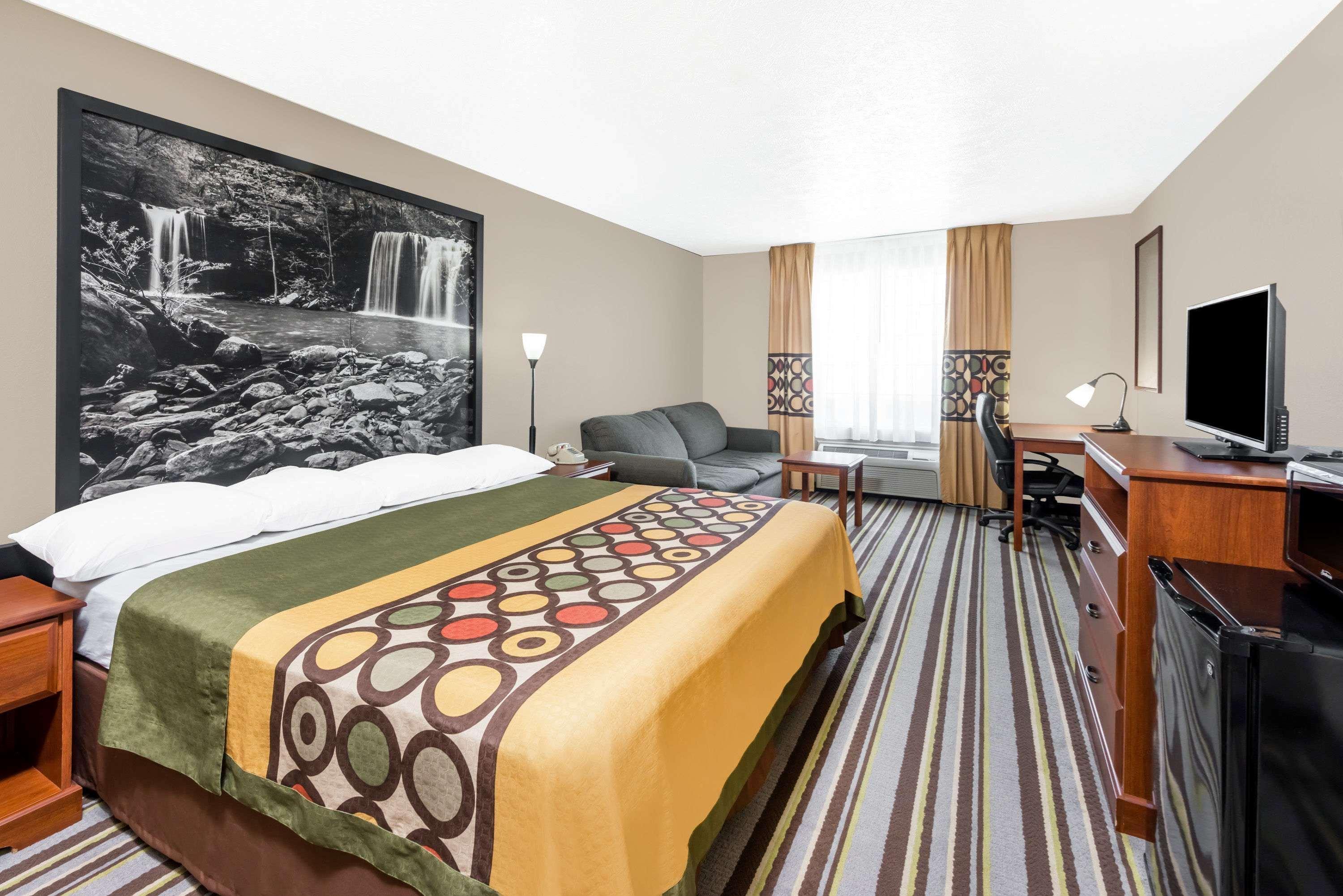 Super 8 By Wyndham Bolivar Ngoại thất bức ảnh